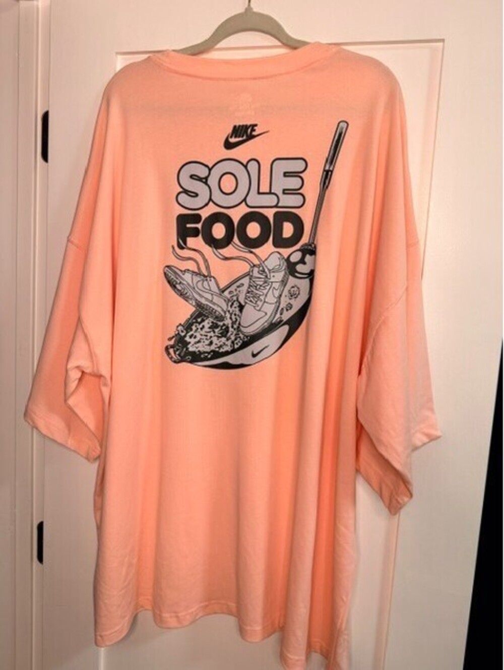 Nike Sportswear Sole Food T-Shirt Men XXL Peach Pink Sneaker Graphic Tee NWT